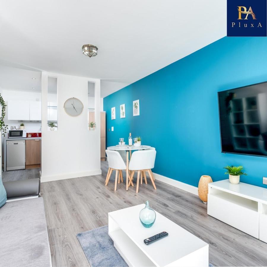 Pluxa Vivid Veranda Beautiful City Centre Apartment With Free Parking Birmingham Exteriör bild