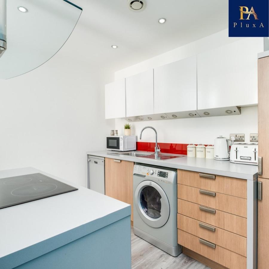 Pluxa Vivid Veranda Beautiful City Centre Apartment With Free Parking Birmingham Exteriör bild