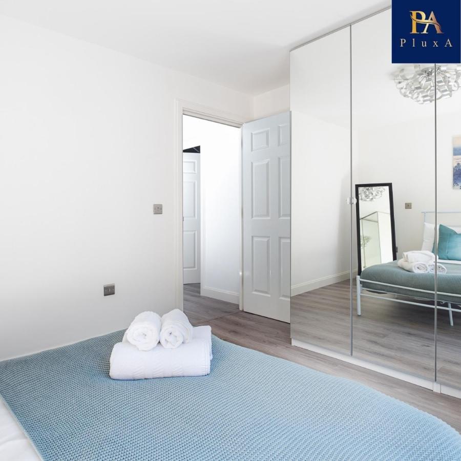 Pluxa Vivid Veranda Beautiful City Centre Apartment With Free Parking Birmingham Exteriör bild